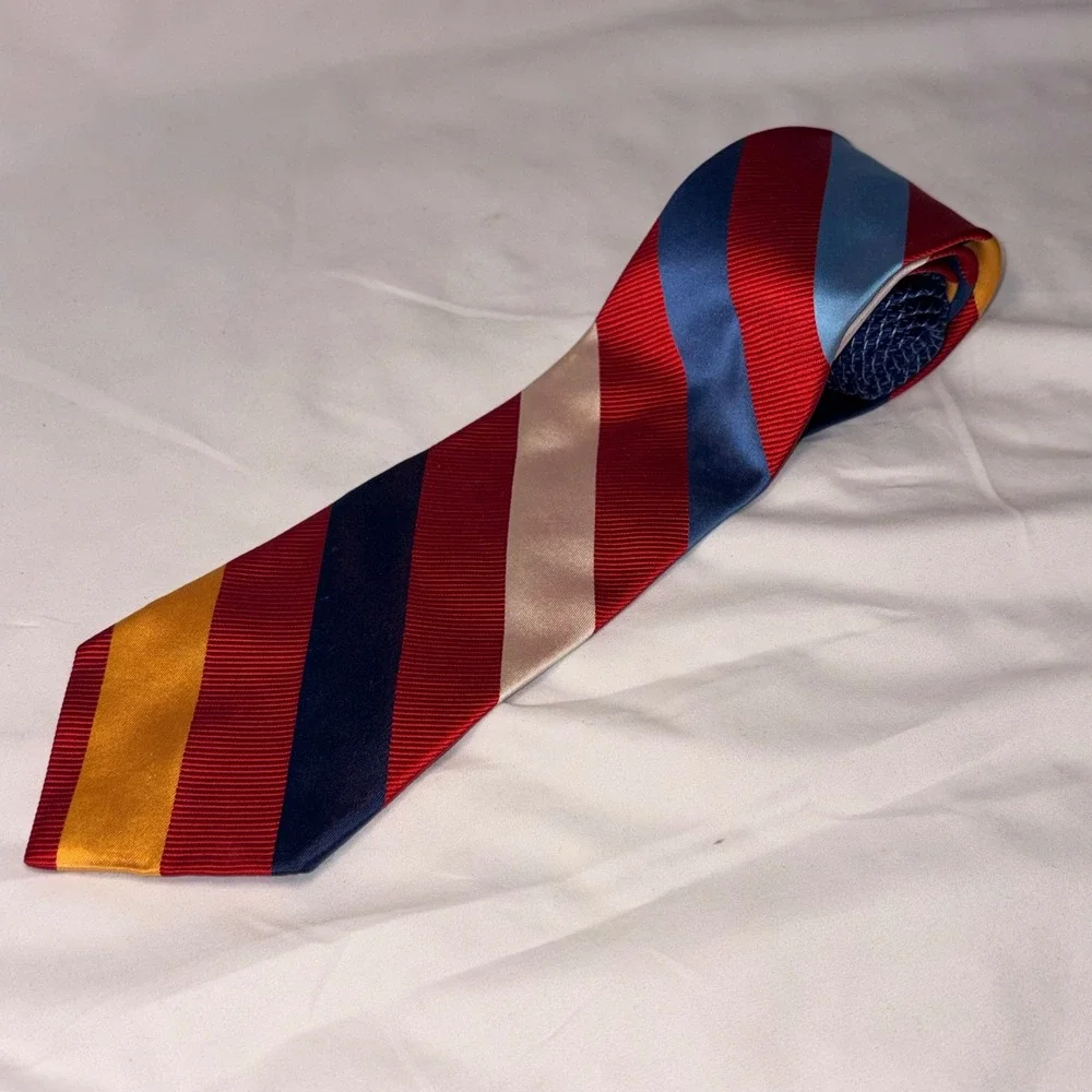 Tommy Hilfiger 100% Silk Necktie Multicolor Striped Preppy  Men's Designer Tie
